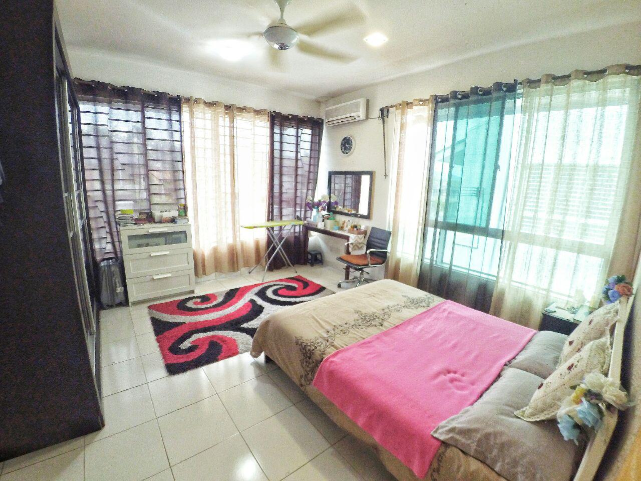 Fully Renovated, Furnished Double Storey Terrace - photo 5