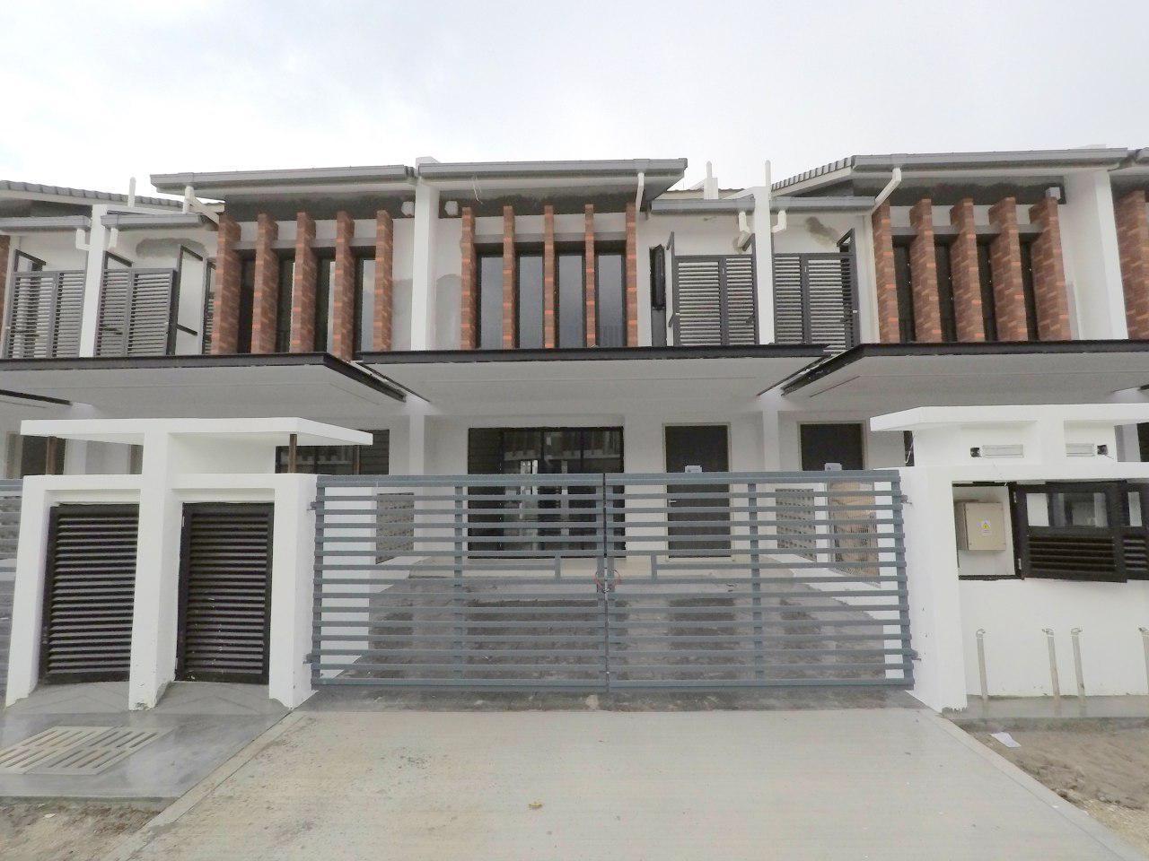 2 Storey Elmina Valley Phase 2, Elmina West - photo 1