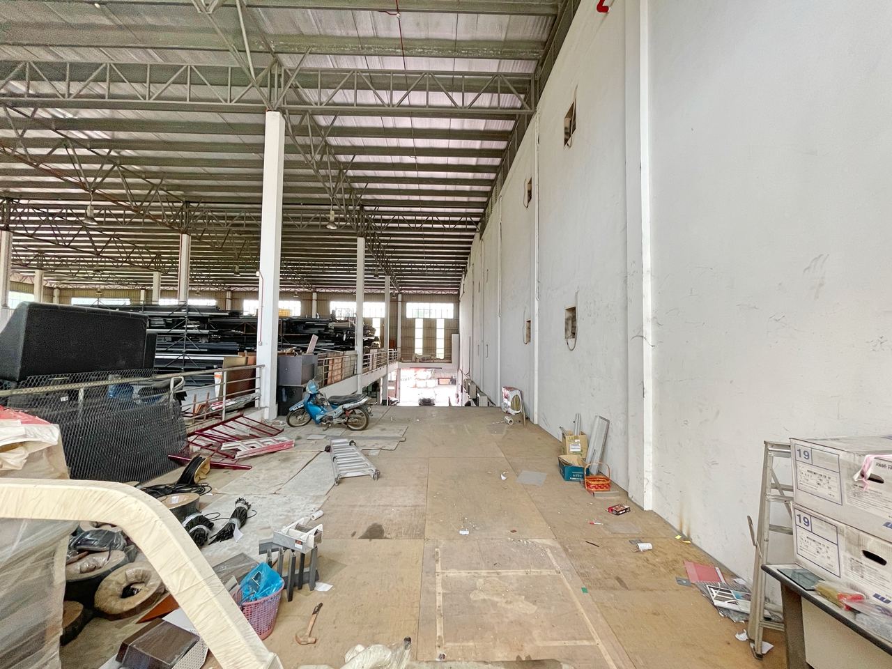 Bukit Jelutong - photo 12