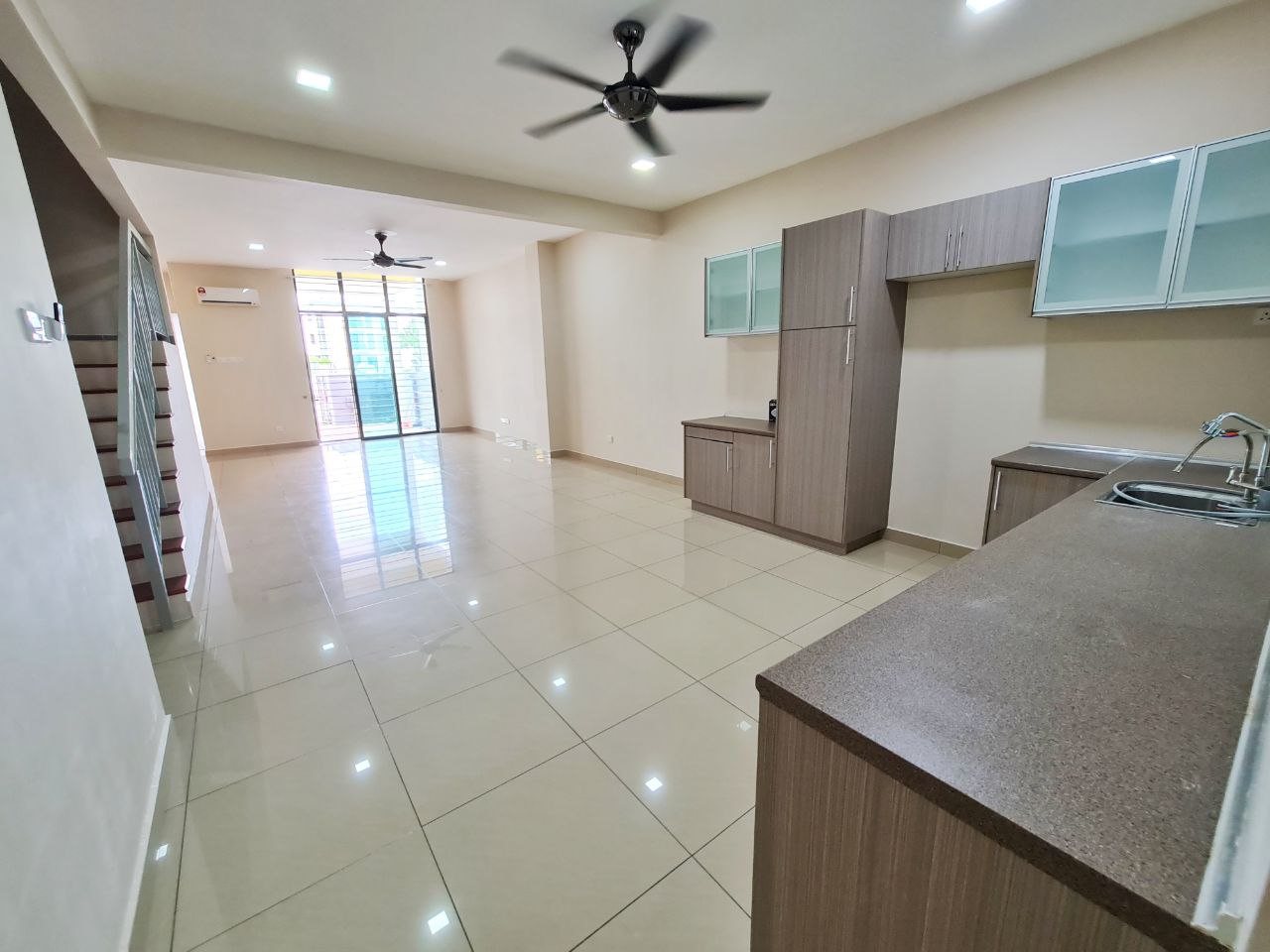 Taman Ukay Tropika - photo 5