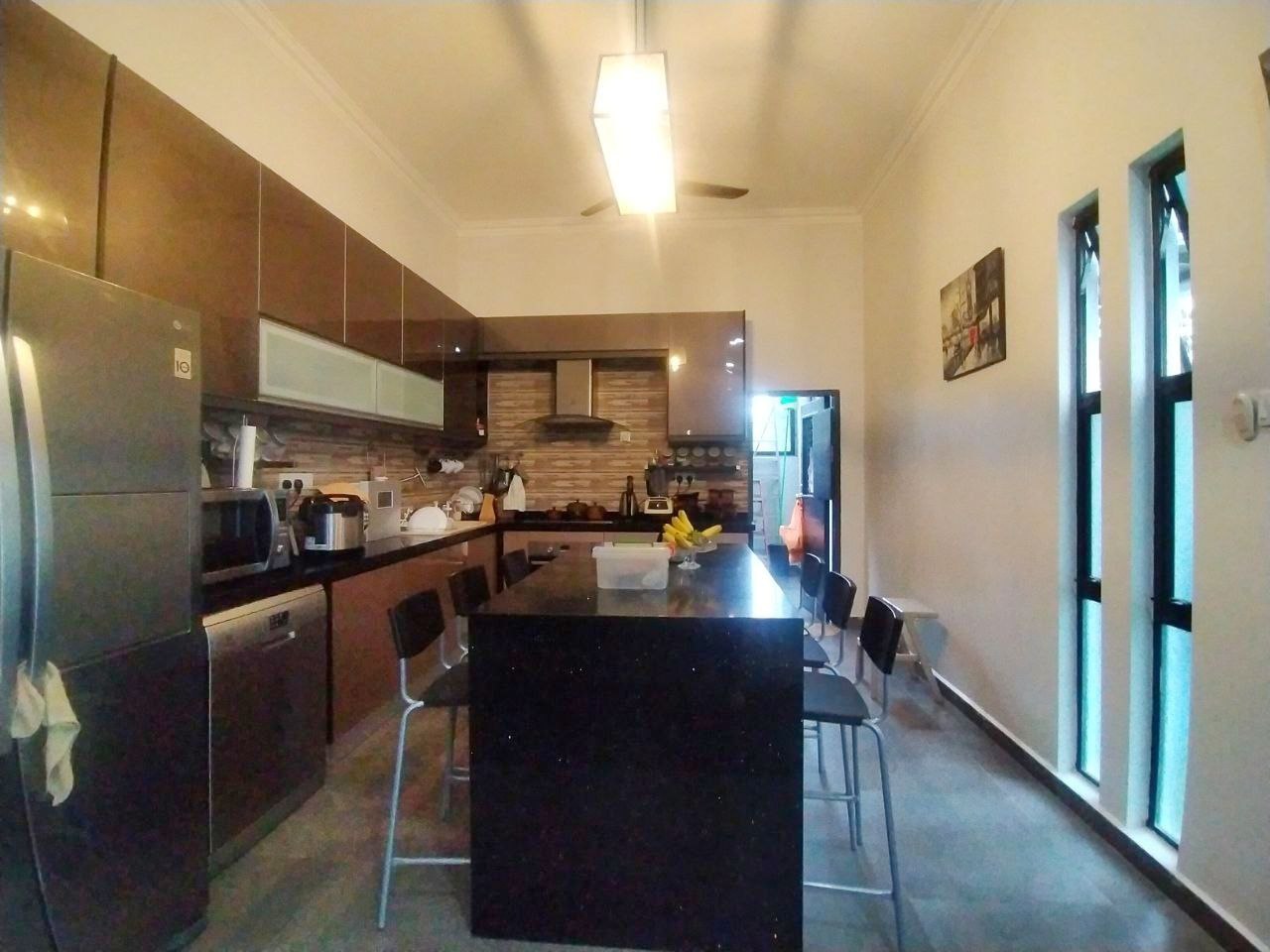 Jalan Seri Penchala 1 - photo 13