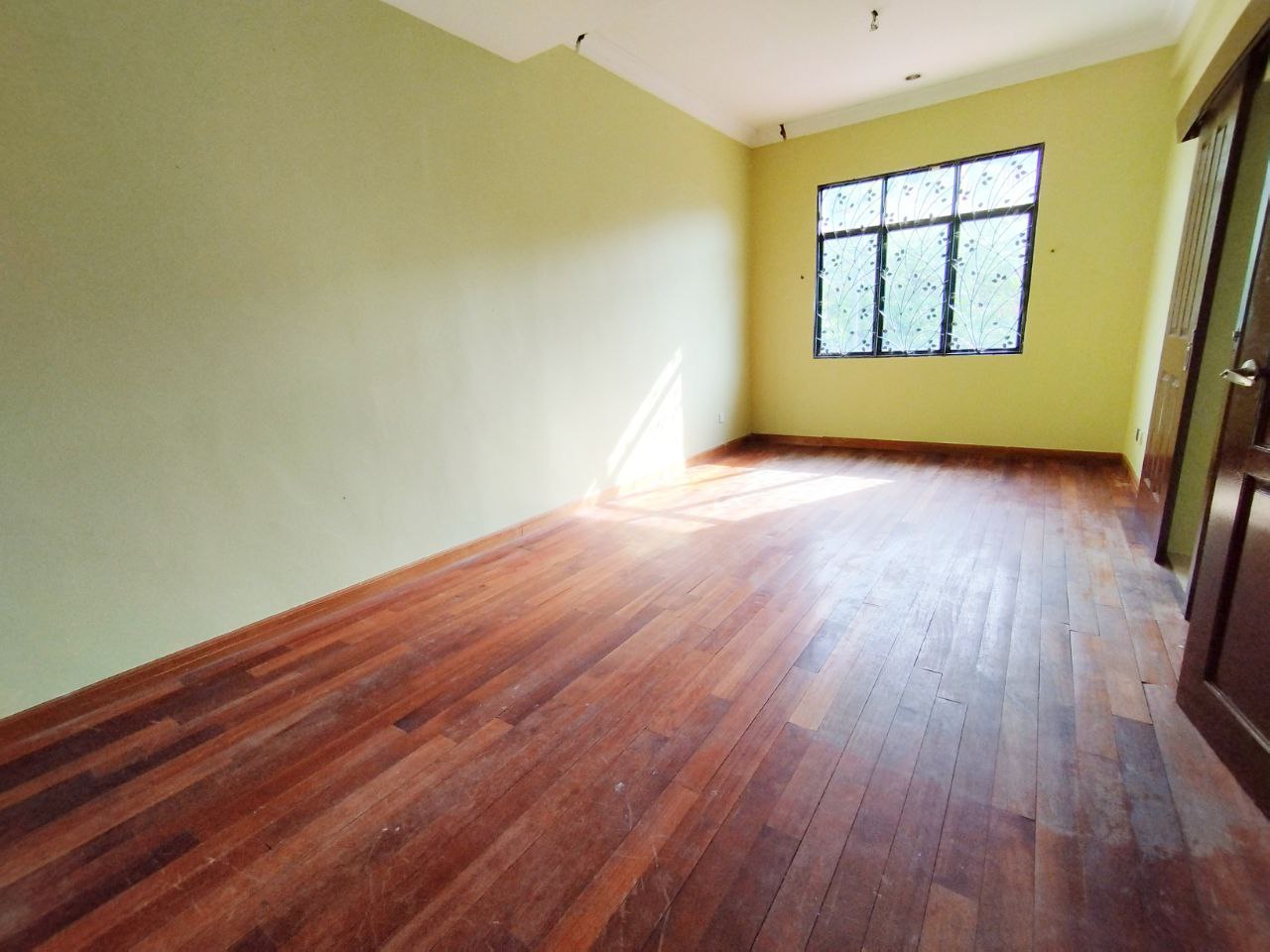 Taman Tropika Kemensah - photo 5