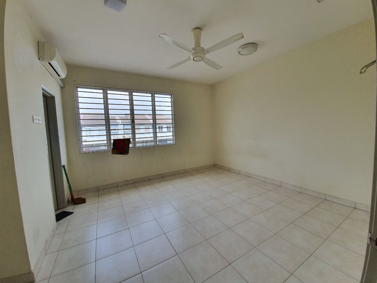 Taman Seri Bangi - photo 10