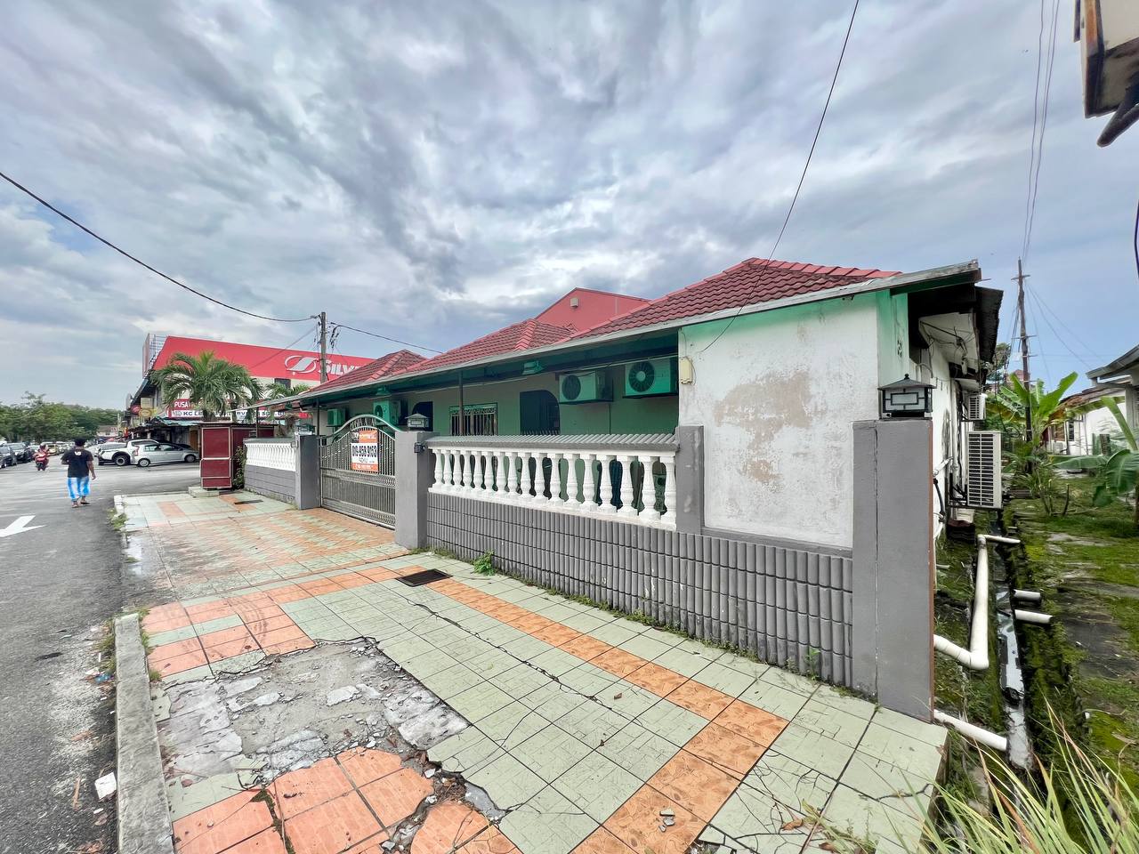 Taman Sri Serdang - photo 4