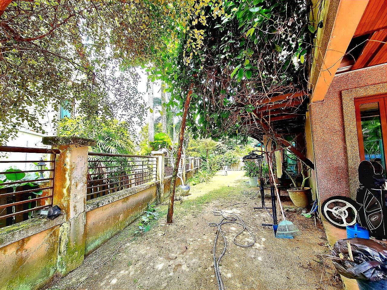 Taman Puncak Bukit Utama - photo 5