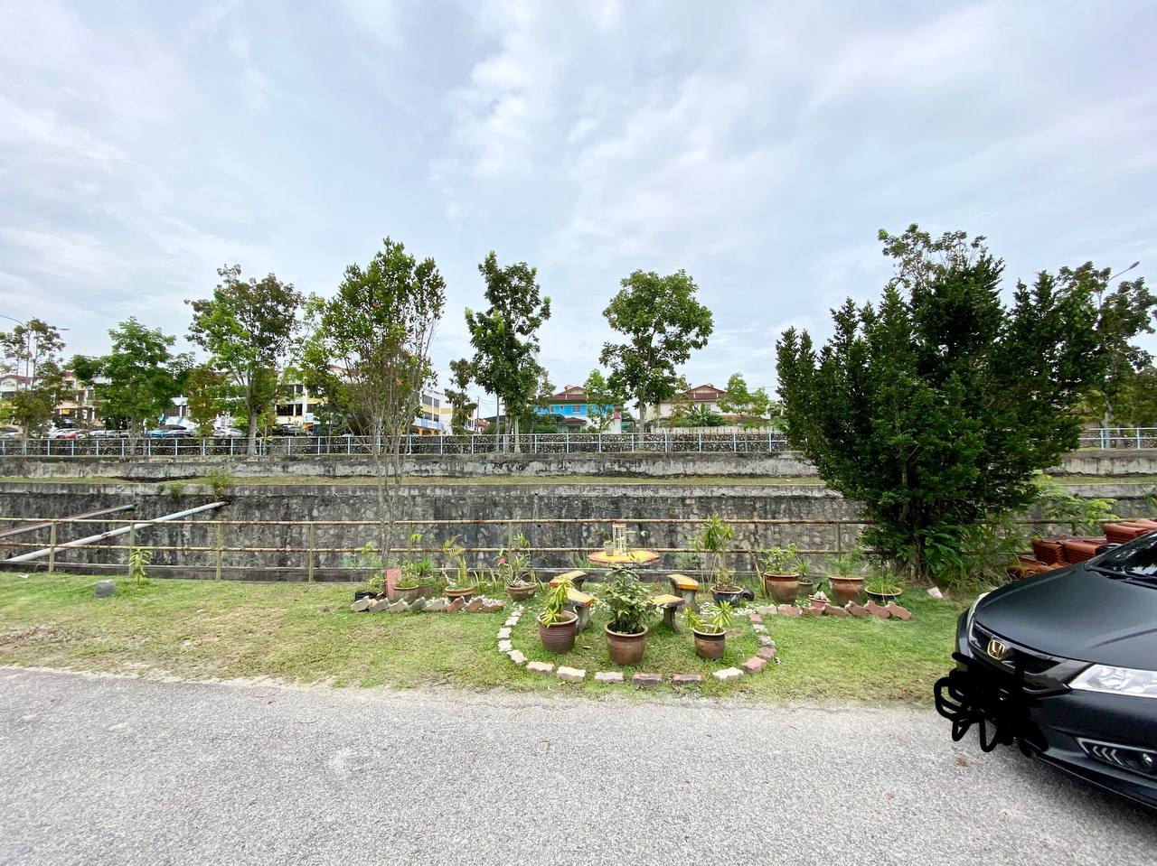 Taman Damai Utama - photo 11
