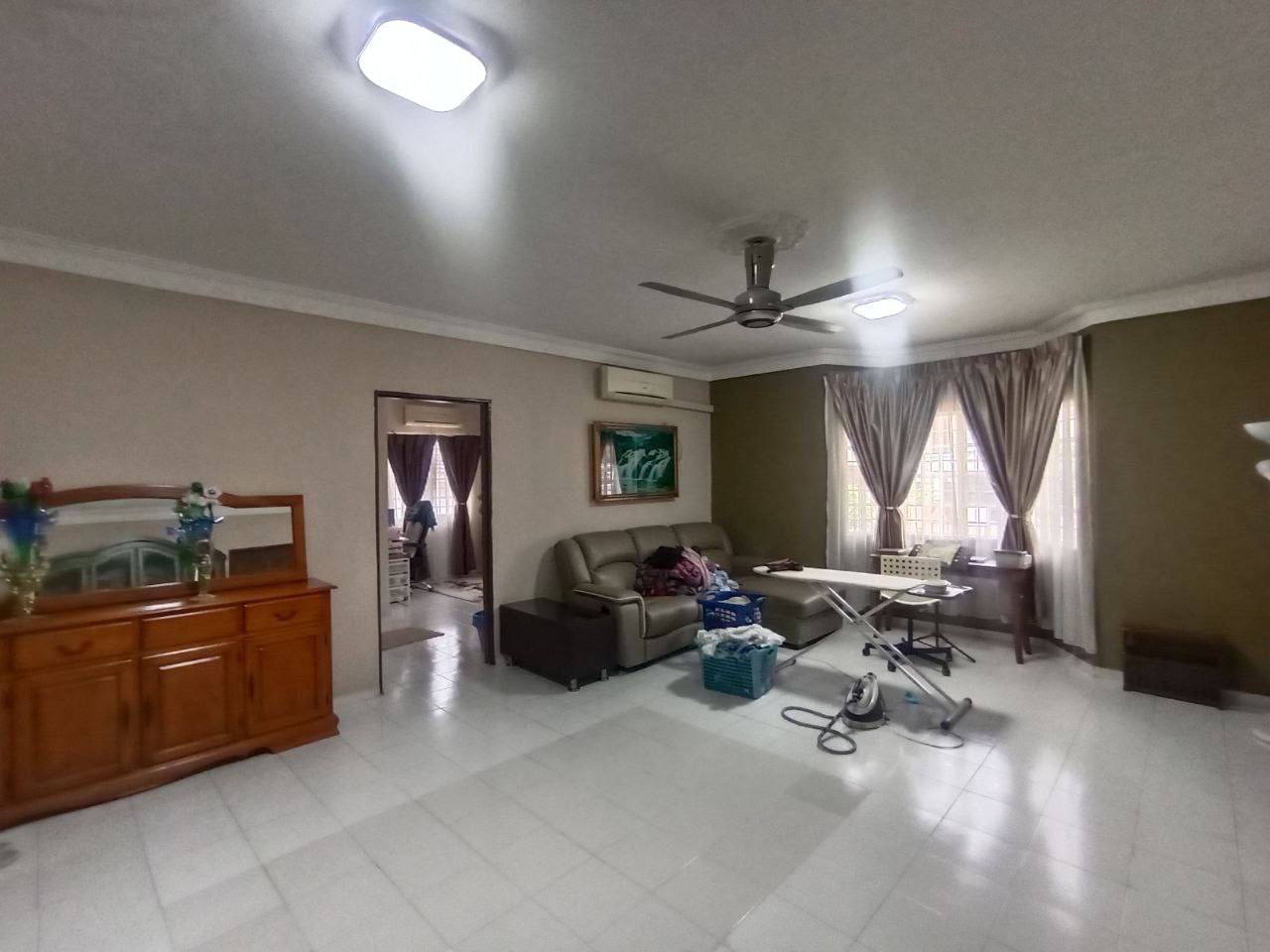 Jalan Suasana Bandar Tun Hussein Onn - photo 8