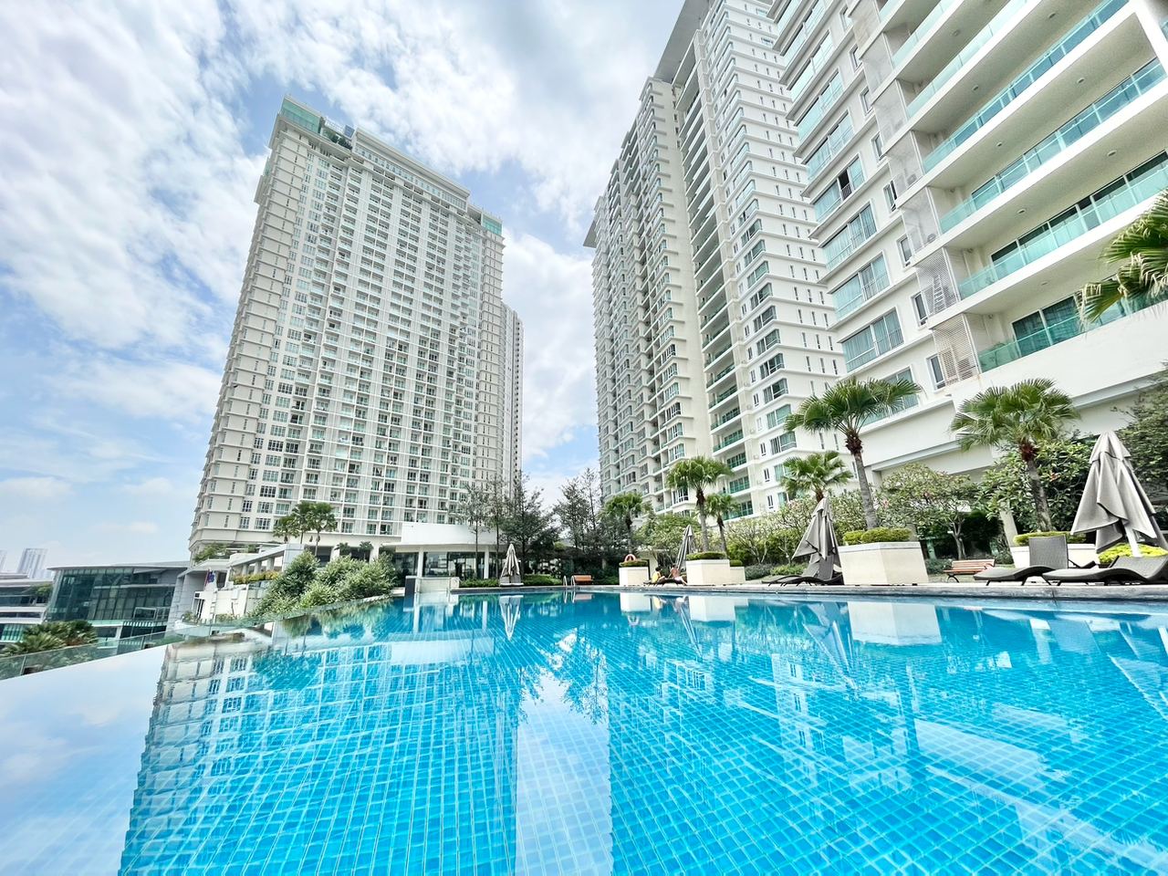 The Park Residence - photo 2