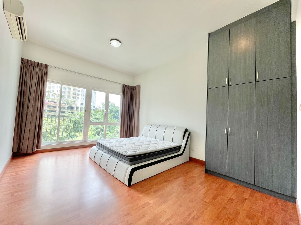 The Park Residence - photo 8