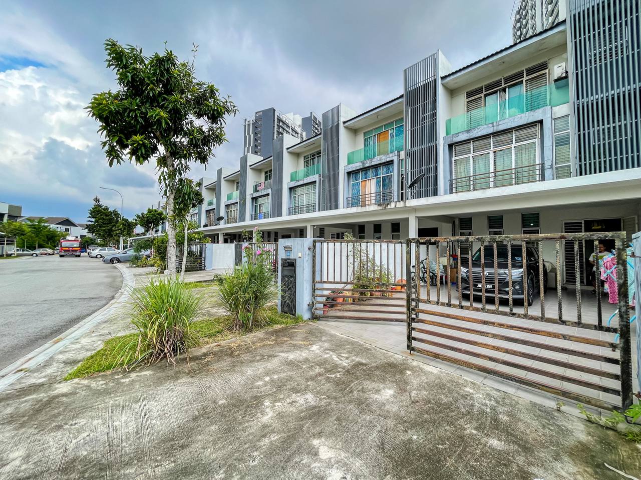 Bangi Avenue - photo 2