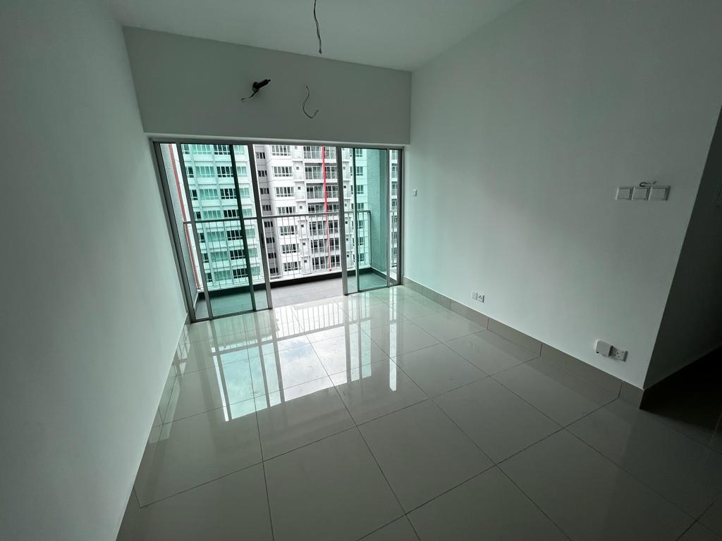 Razak City 800sf par ...