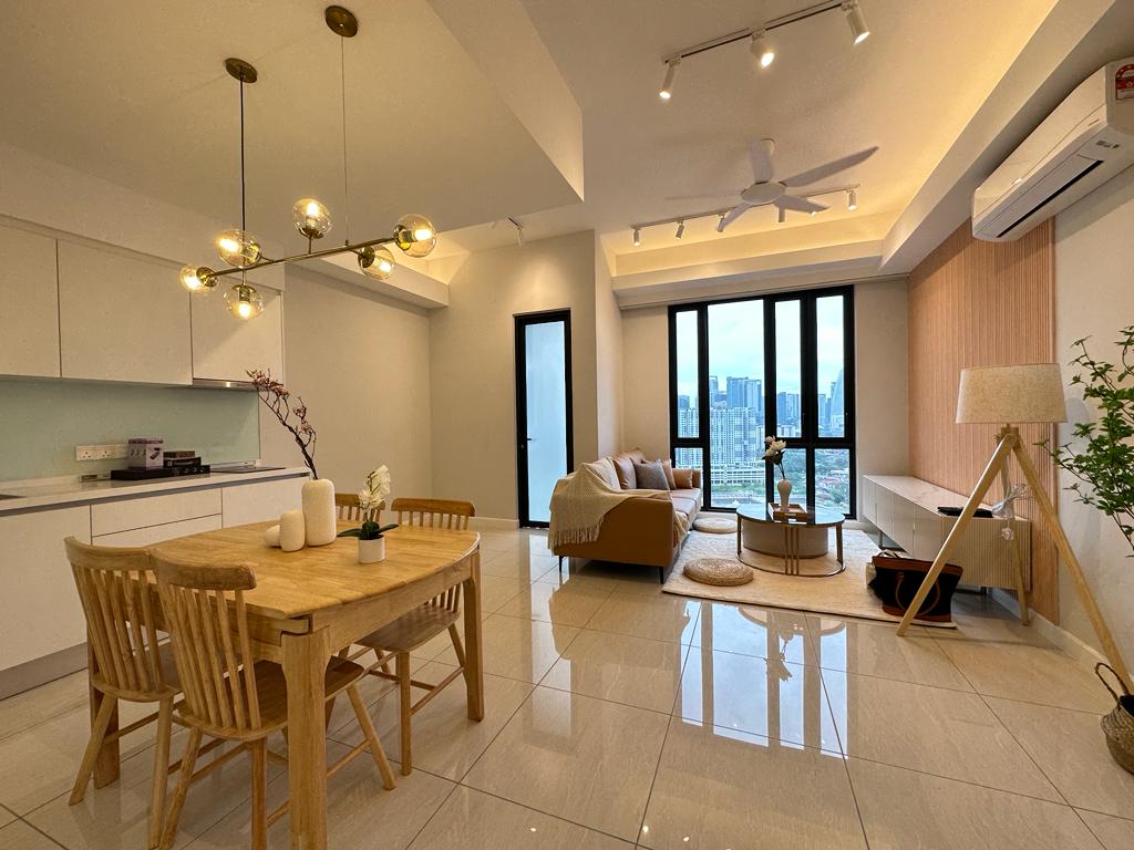 Sentral Suite 650sf  ...