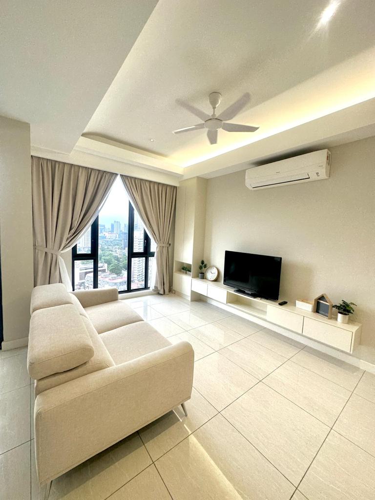 Sentral Suite 650sf  ...