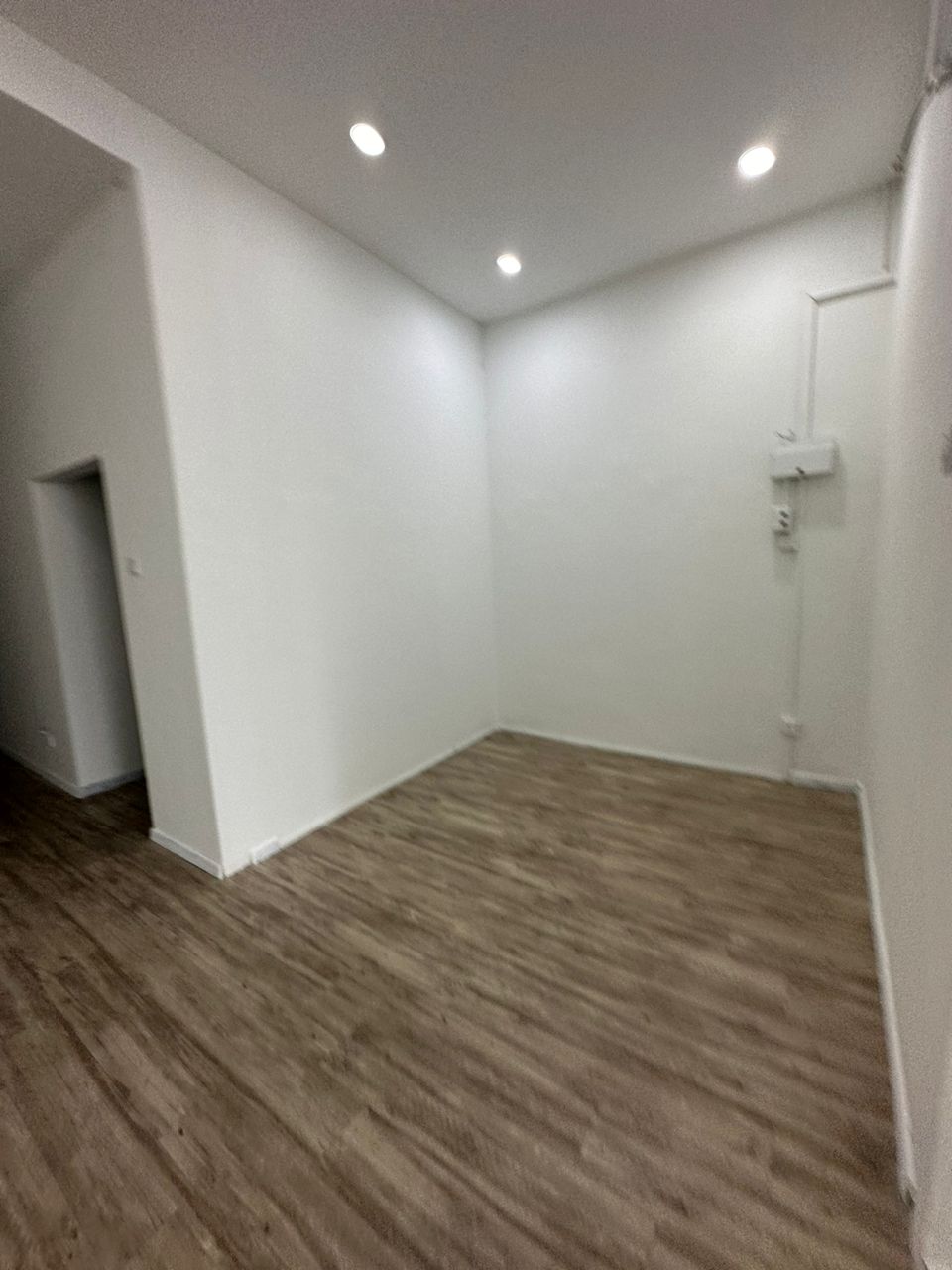 Connaught Avenue Office - photo 7
