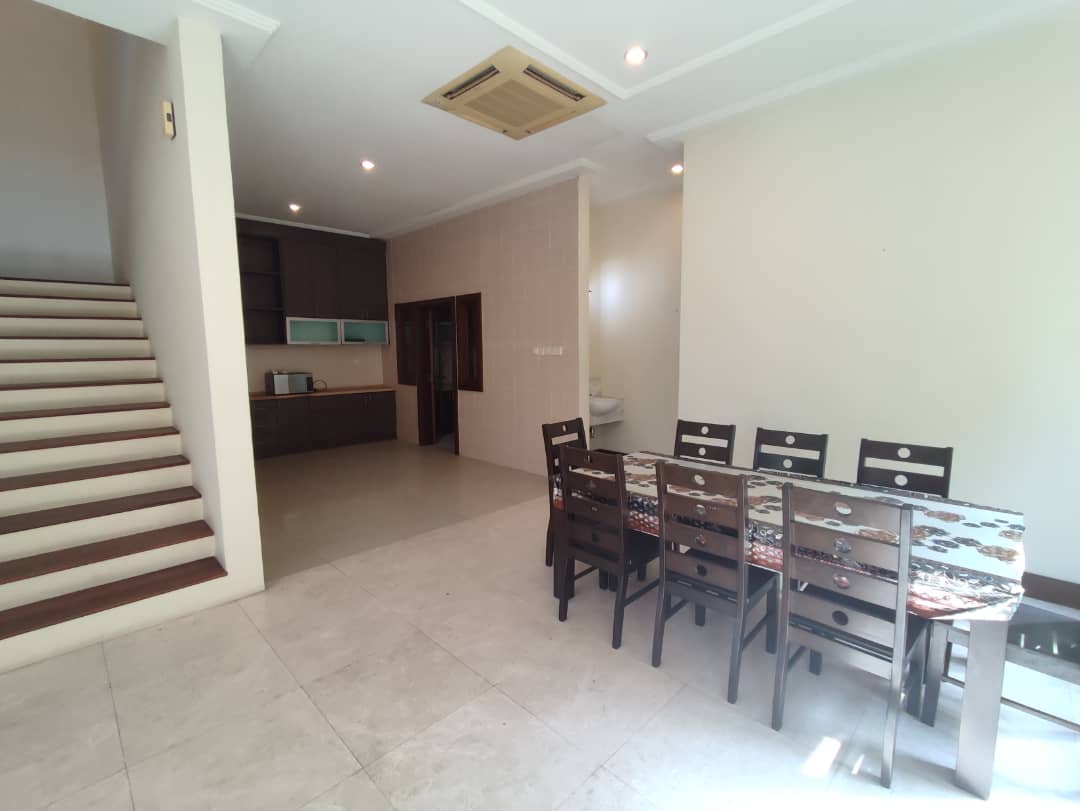 3 Storey Semi D House Sierra Seputeh - photo 3