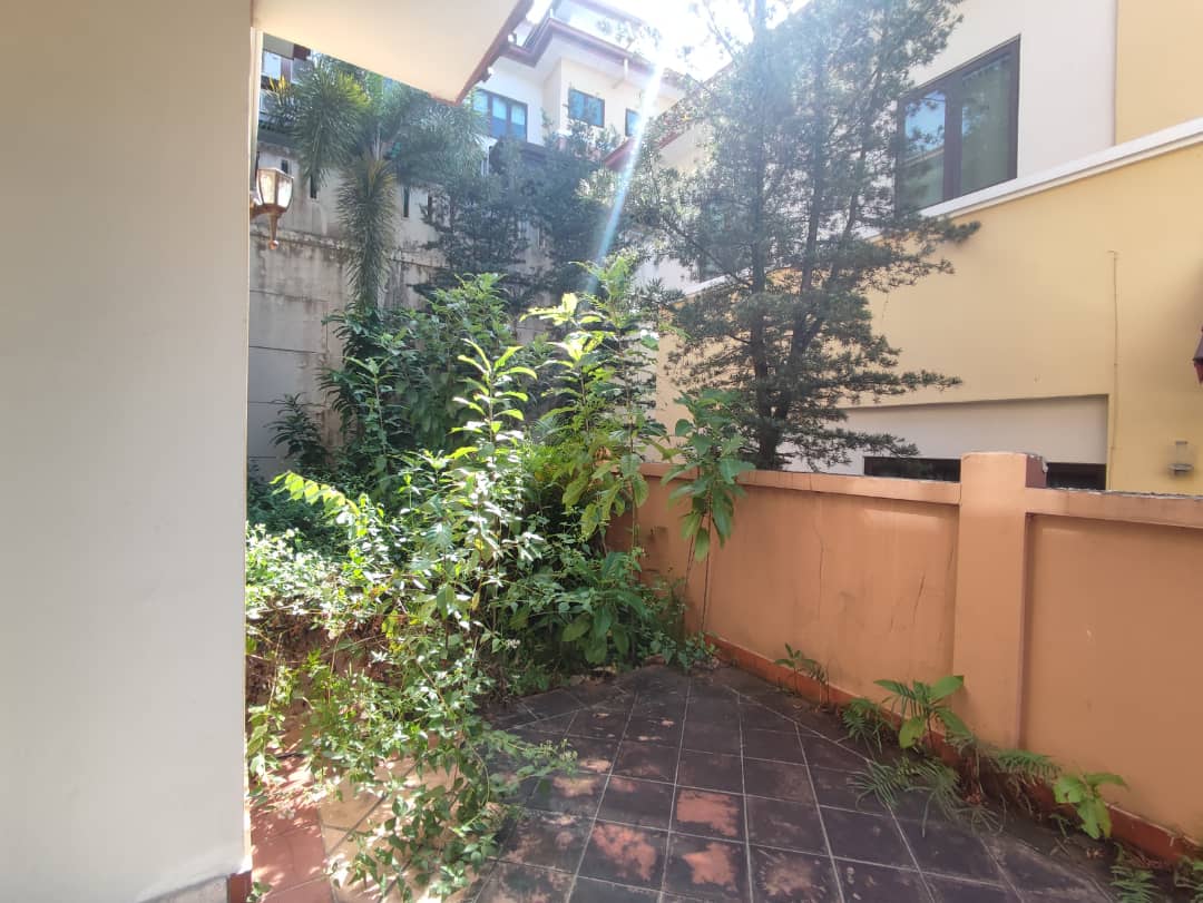 3 Storey Semi D House Sierra Seputeh - photo 6