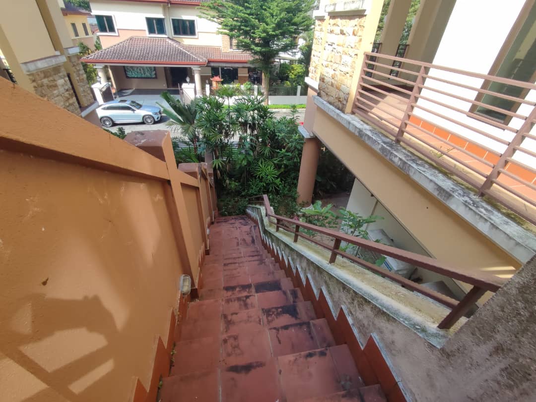 3 Storey Semi D House Sierra Seputeh - photo 8