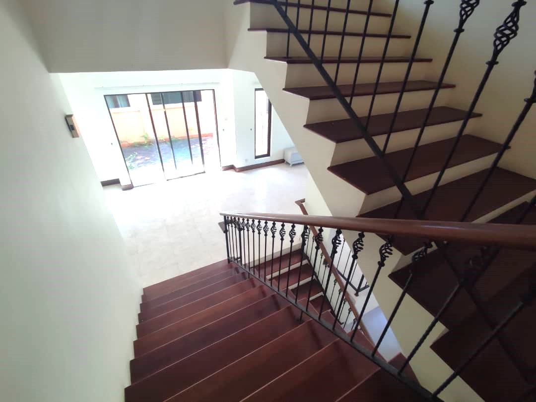 3 Storey Semi D House Sierra Seputeh - photo 13