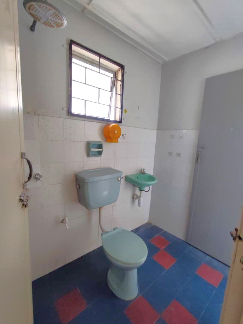 2 Storey House Taman Bukit Serdang Seri Kembangan - photo 5