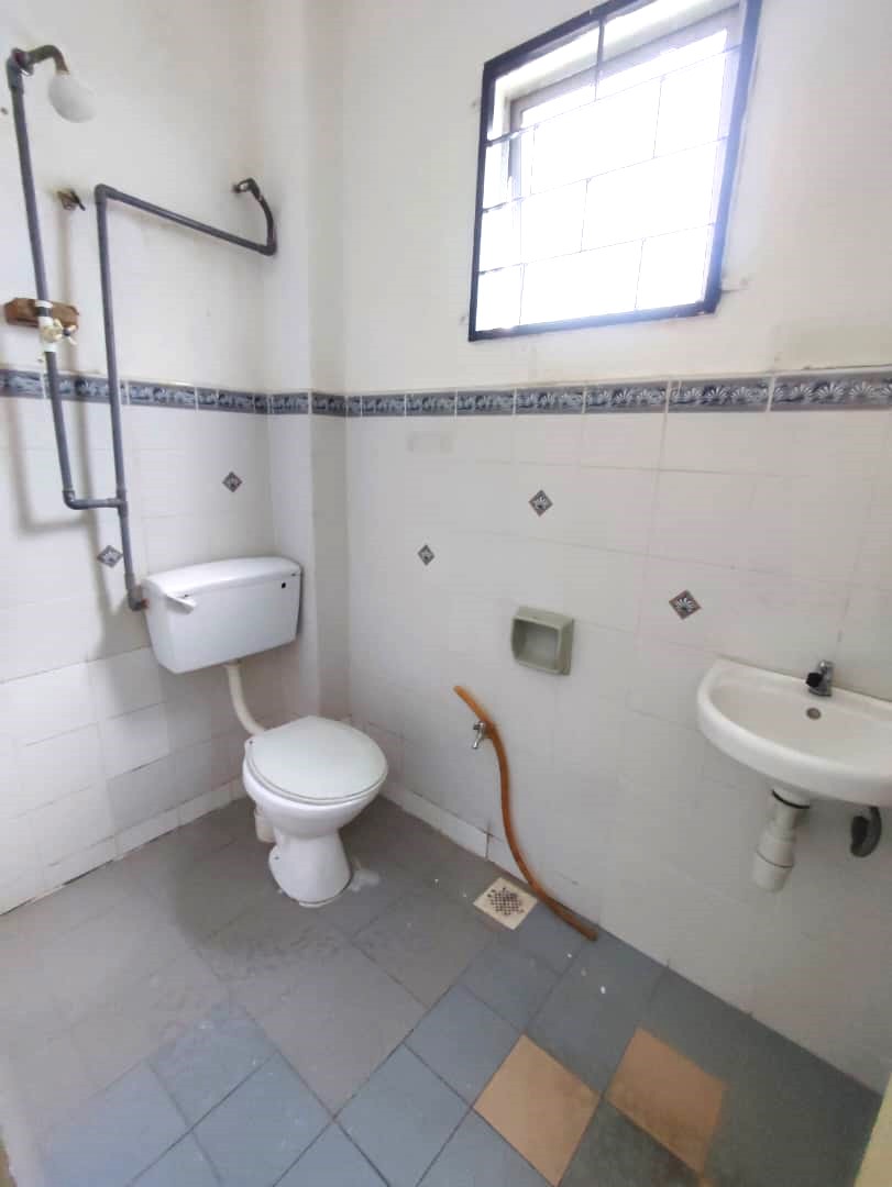 2 Storey House Taman Bukit Serdang Seri Kembangan - photo 6