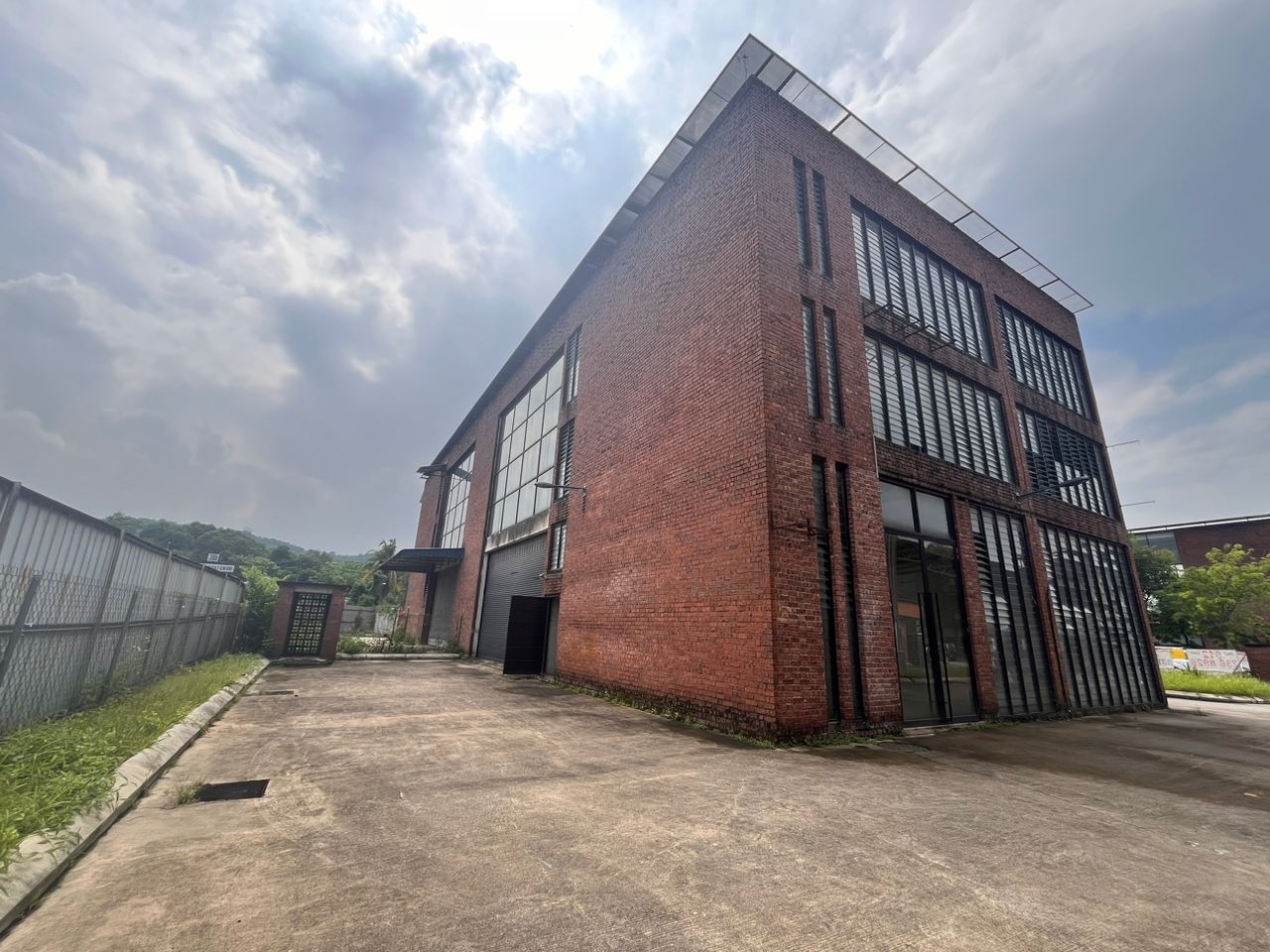 3 Storey Semi D Factory Taman Subang Perdana - photo 5