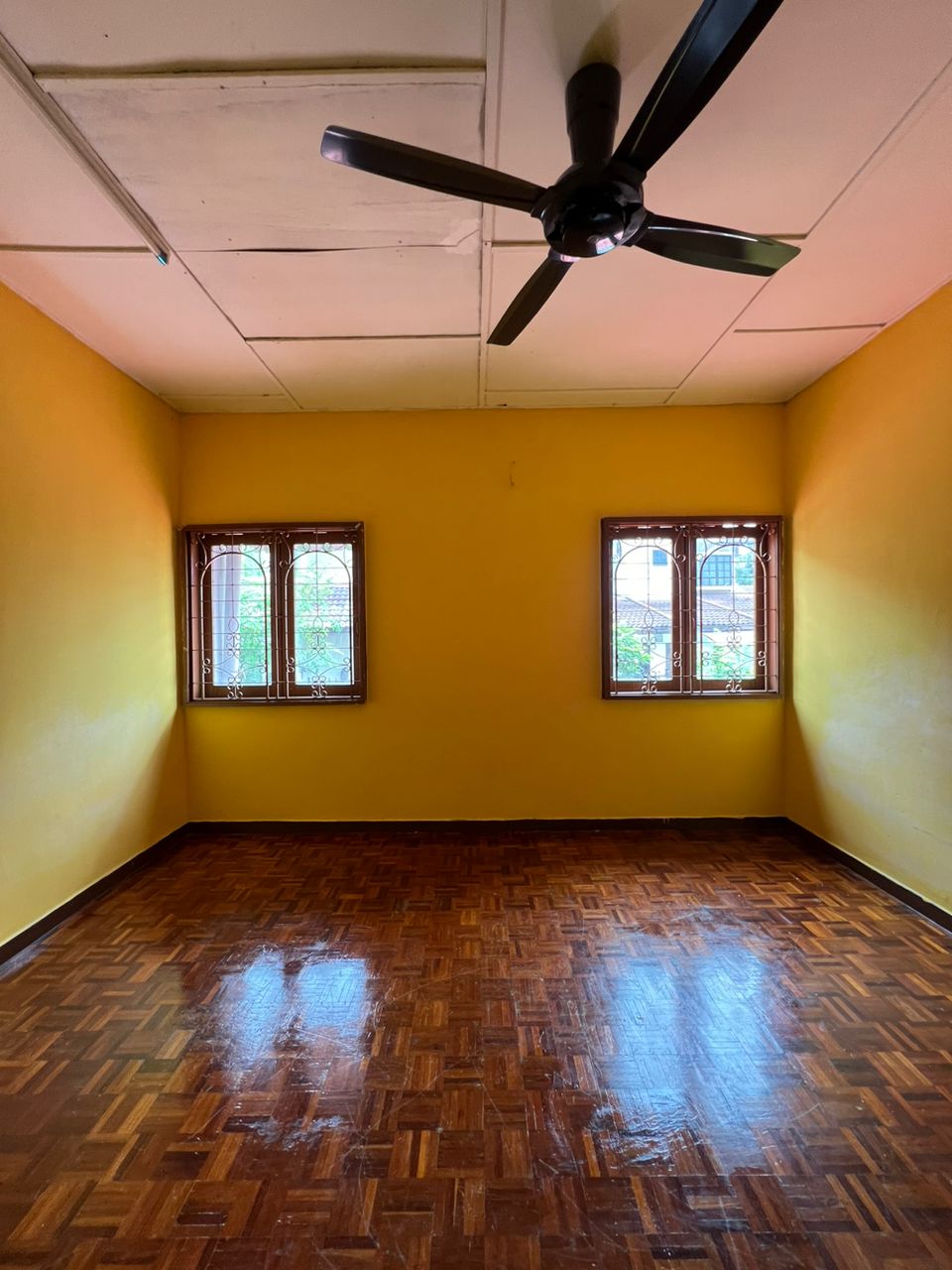 2 Storey Bungalow House Jalan Dalia Taman Uda Jaya - photo 4