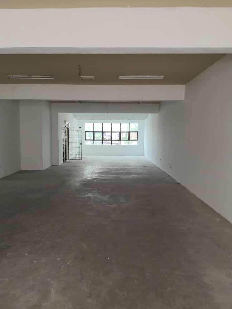 4 Storey Shop Office Taman Serdang Perdana - photo 4