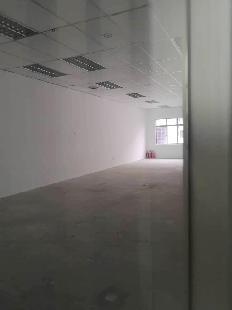 4 Storey Shop Office Taman Serdang Perdana - photo 9