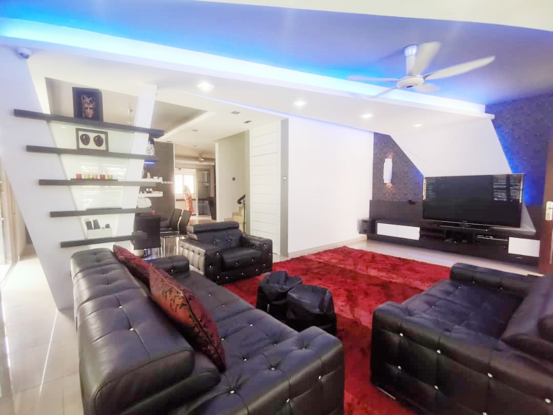 LIMITED UNIT 2 STY ENDLOT BANDAR BUKIT TINGGI 2
