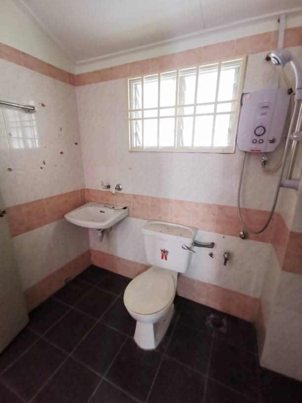 2 sty bandar botanic renovated - photo 1