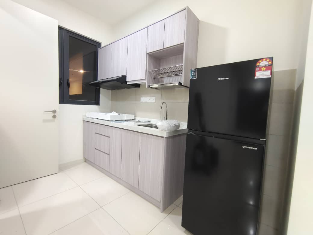 Sunway Avila,3 rooms,Partly Furnished - photo 2