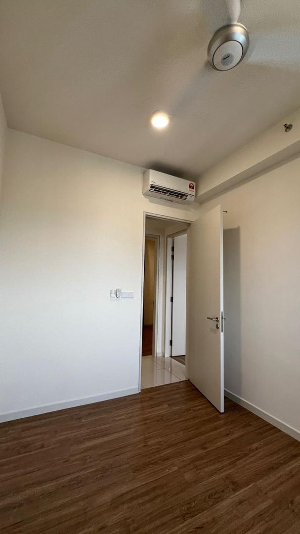 Sunway Avila,3 rooms,partly Furnished - photo 5