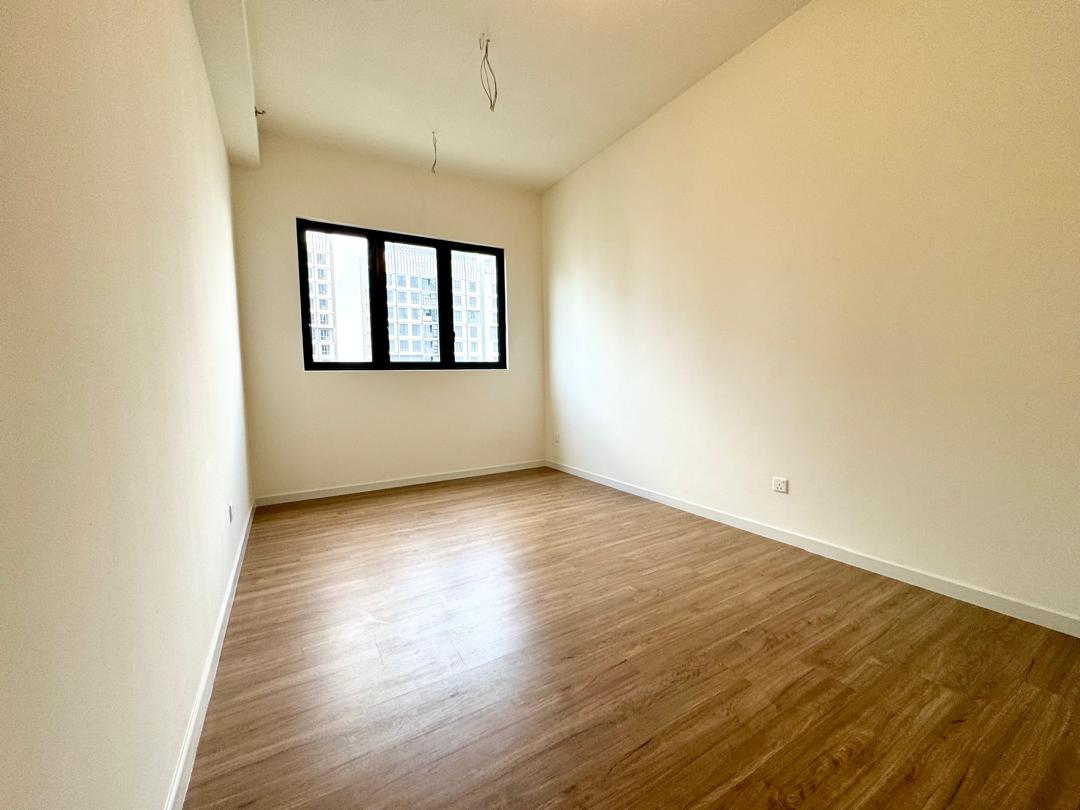 Freehold Sunway Avila,4 rooms, Partly Furnished - photo 5