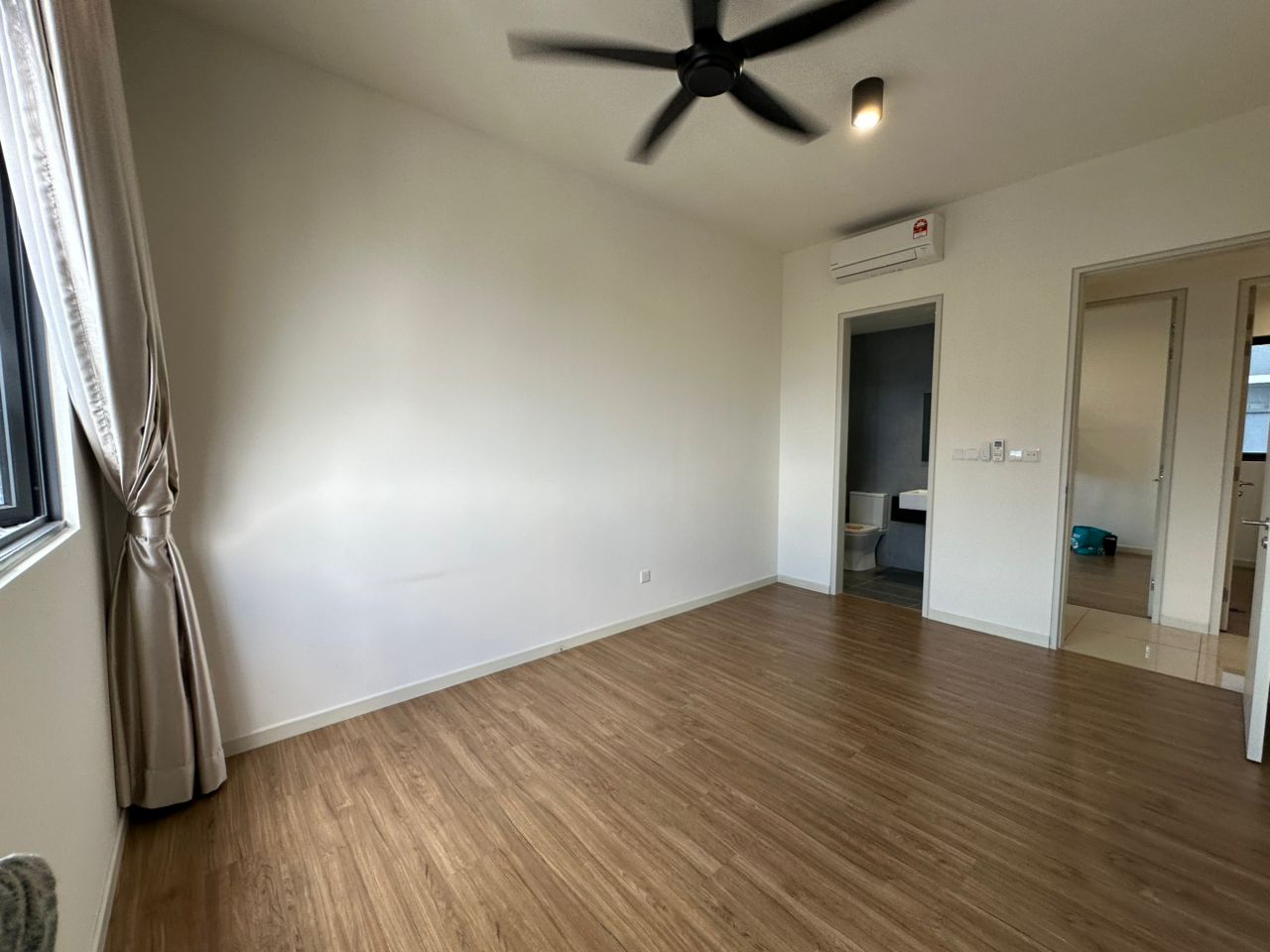 Sunway Avila,4 rooms,partly Furnished - photo 8