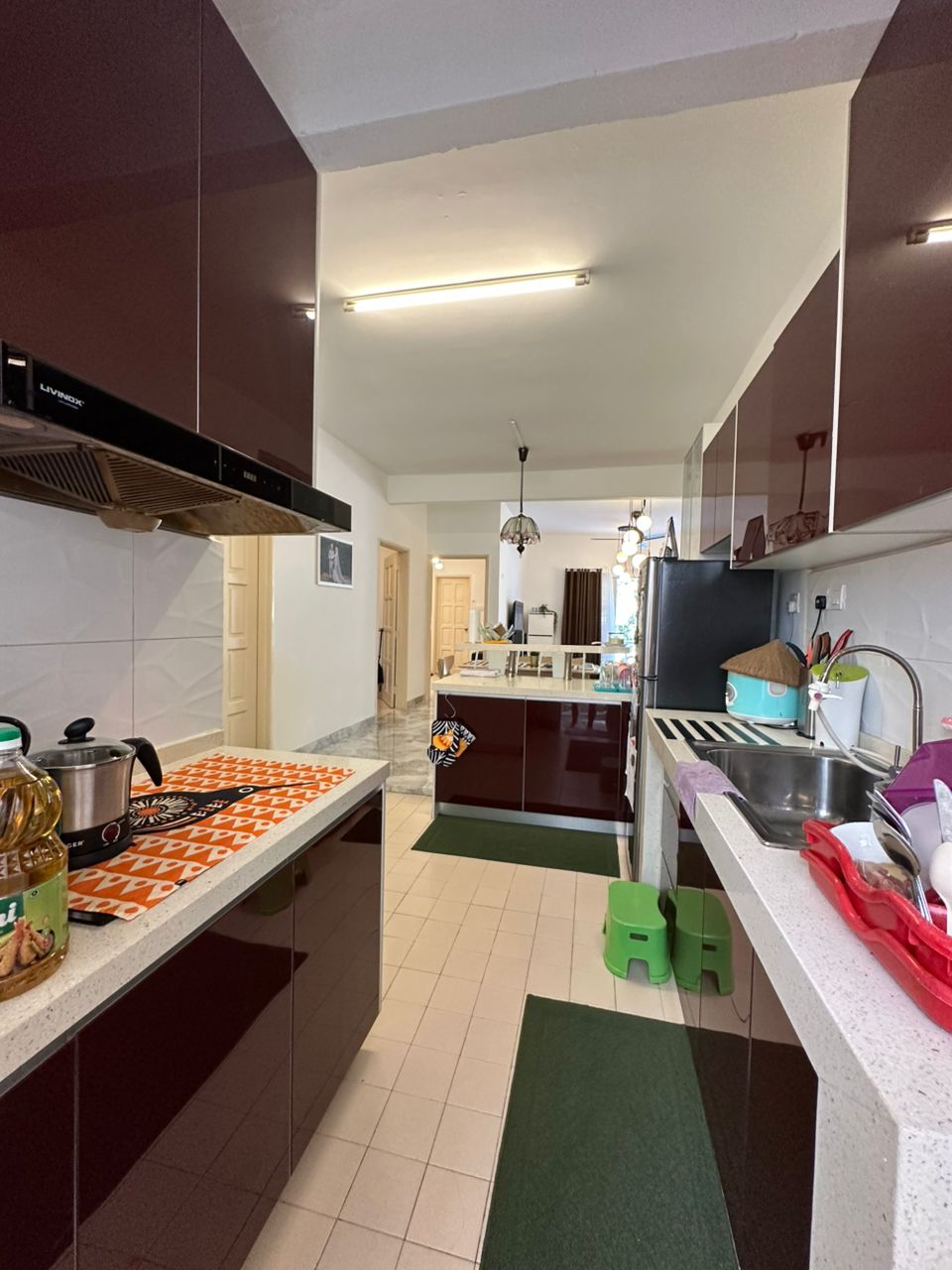 Bukit Mas,Renovated,Low Floor, Well Maintained - photo 2