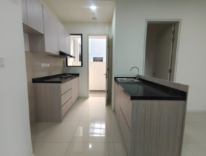 Sunway Avila,4 rooms,Partly Furnished - photo 6
