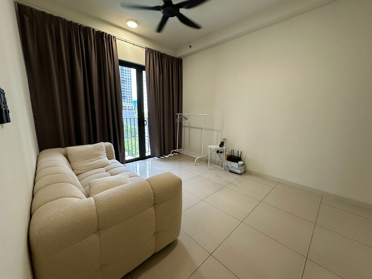 Sunway Avila,3 rooms,Partly Furnished - photo 2
