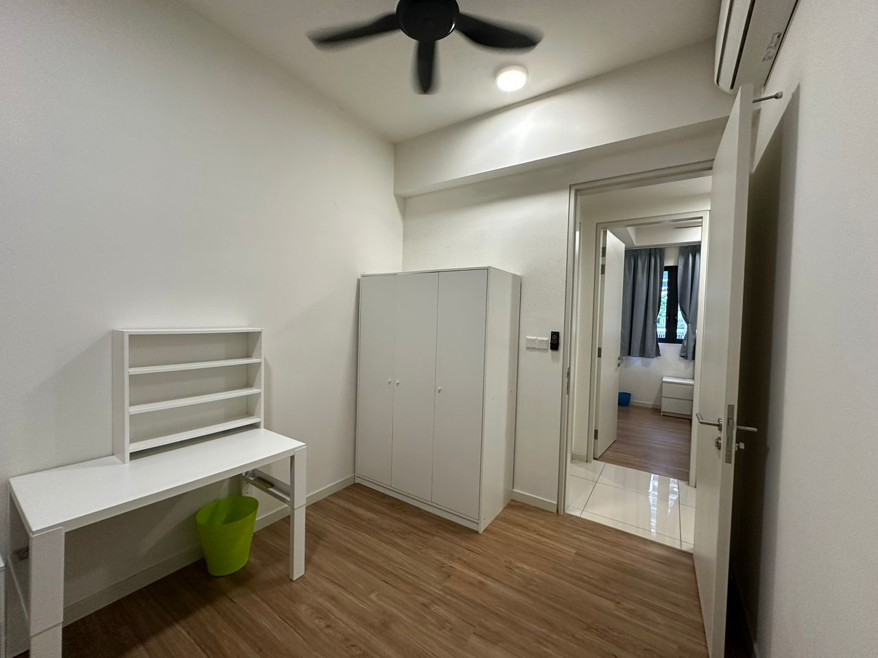 Sunway Avila,3 rooms,Partly Furnished - photo 10