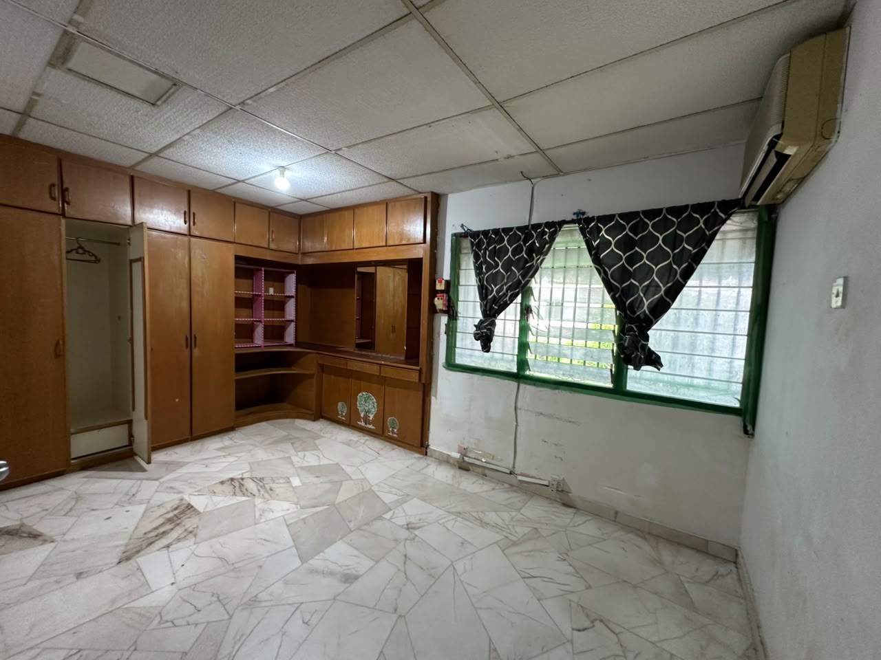 2 Sty Taman Sri Rampai,Freehold,near shops,restaur - photo 6