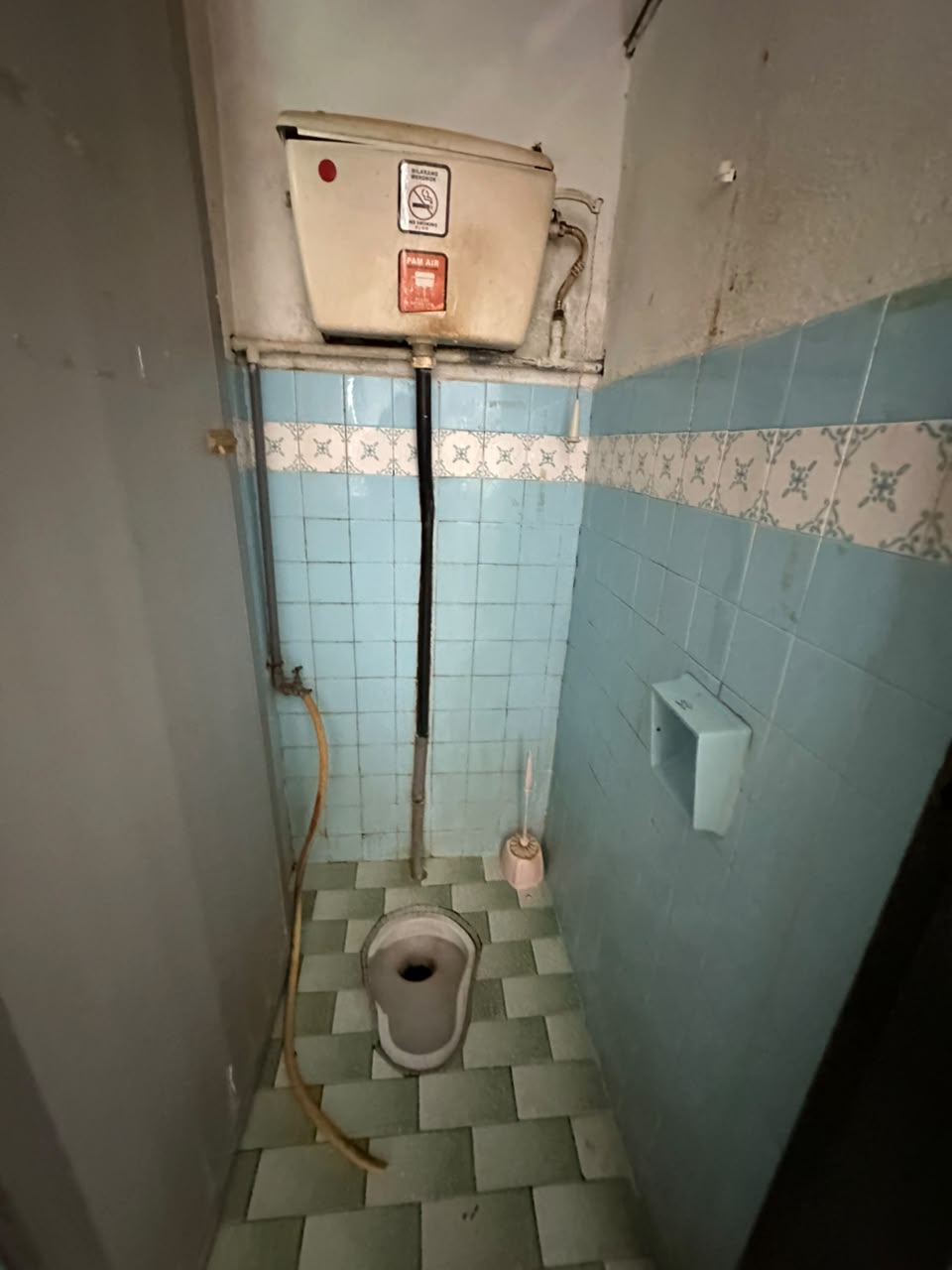 2 Sty Taman Sri Rampai,Freehold,near shops,restaur - photo 9