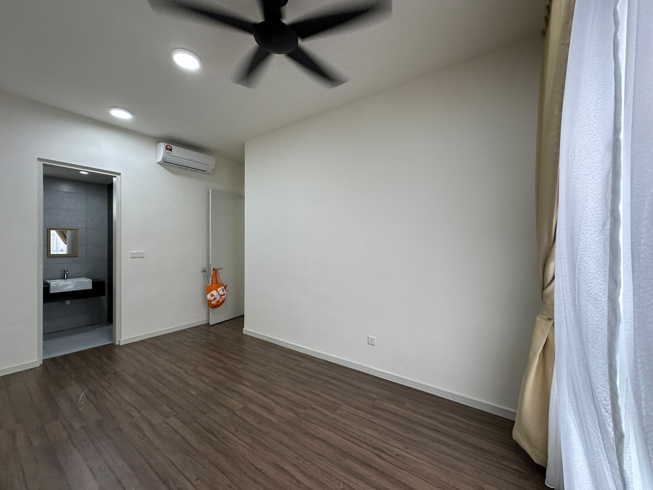Sunway Artessa, 4 Rooms,Partly Furnished,Brand New - photo 4