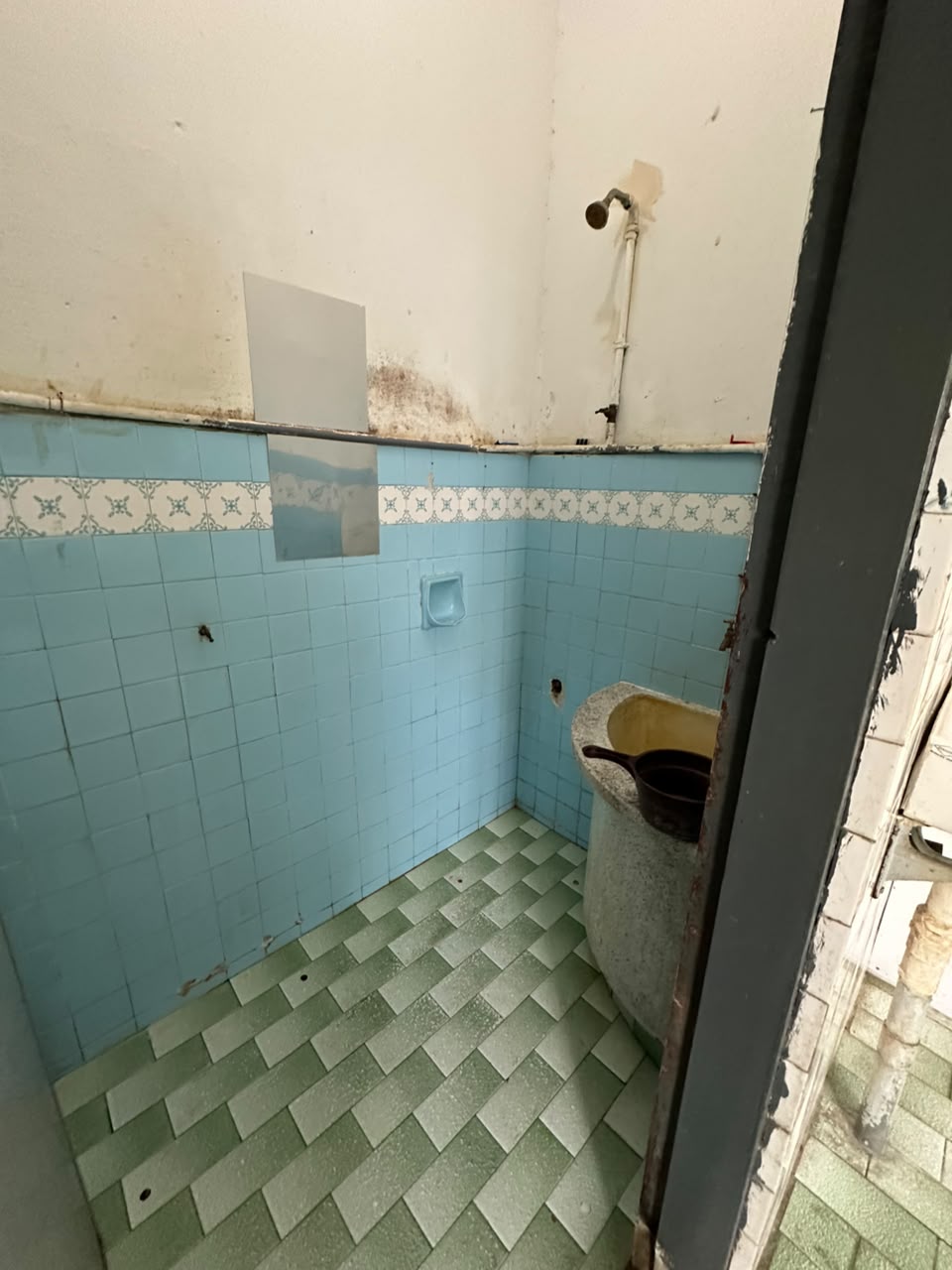 2 Sty Taman Sri Rampai,Freehold,near shops,restaur - photo 10