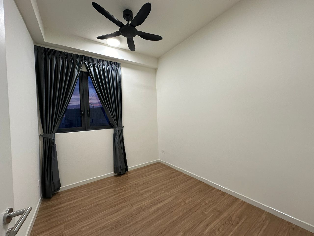 Sunway Avila,2 rooms,Partly Furnished - photo 5