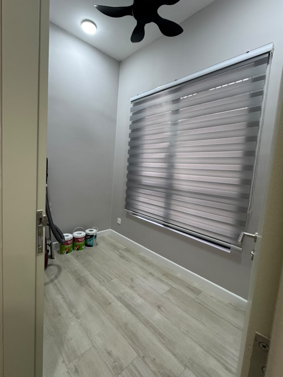Quinn 4rooms Fully Furnished next to LRT - photo 5