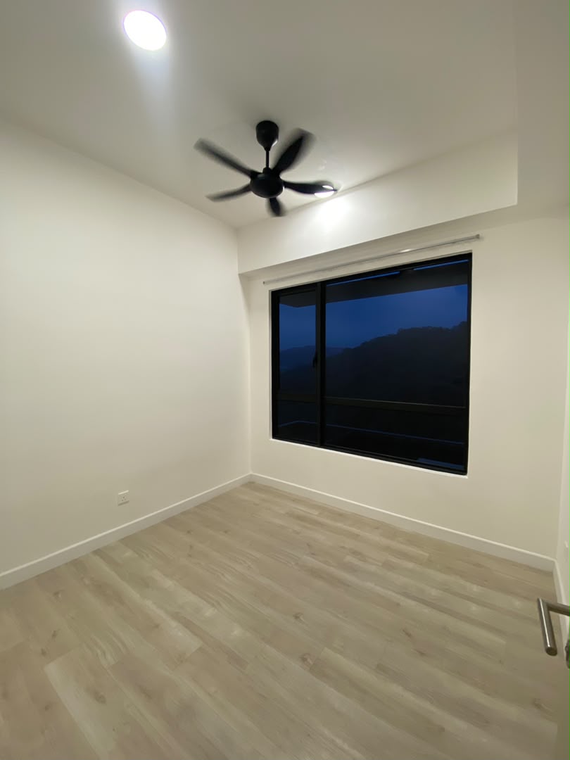 Quinn 2rooms Partly Furnished next to LRT - photo 6