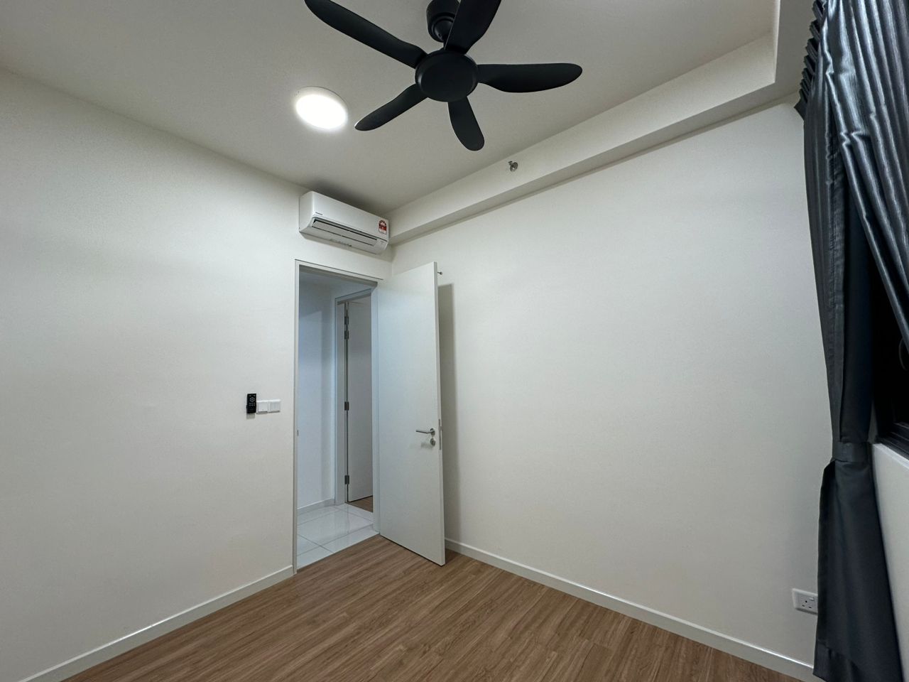 Sunway Avila 2 Rooms Partly Furnished,near shops,L - photo 5
