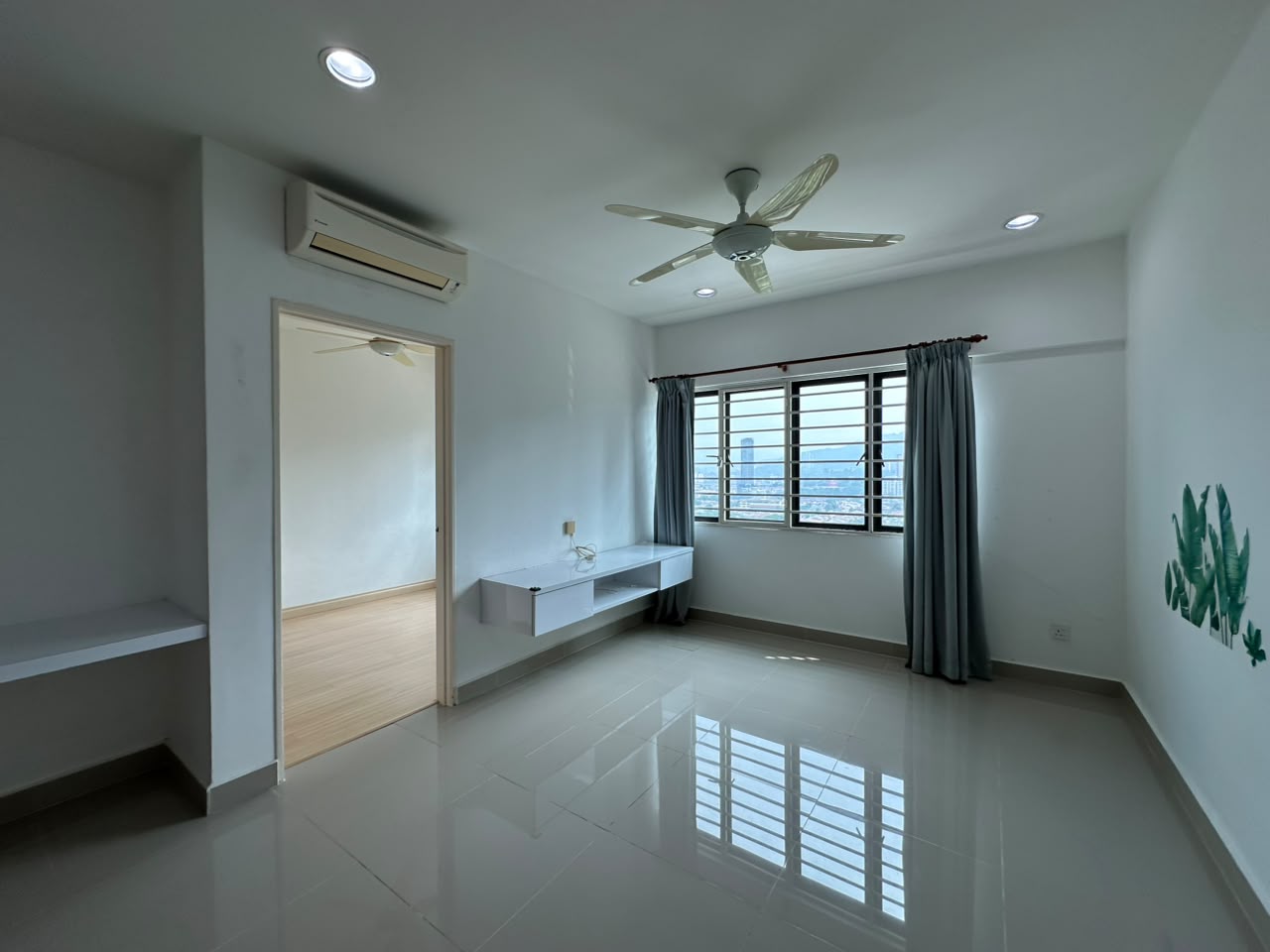 Hedgeford 10 1 Bedroom Corner Unit Near LRT,Shops - photo 6