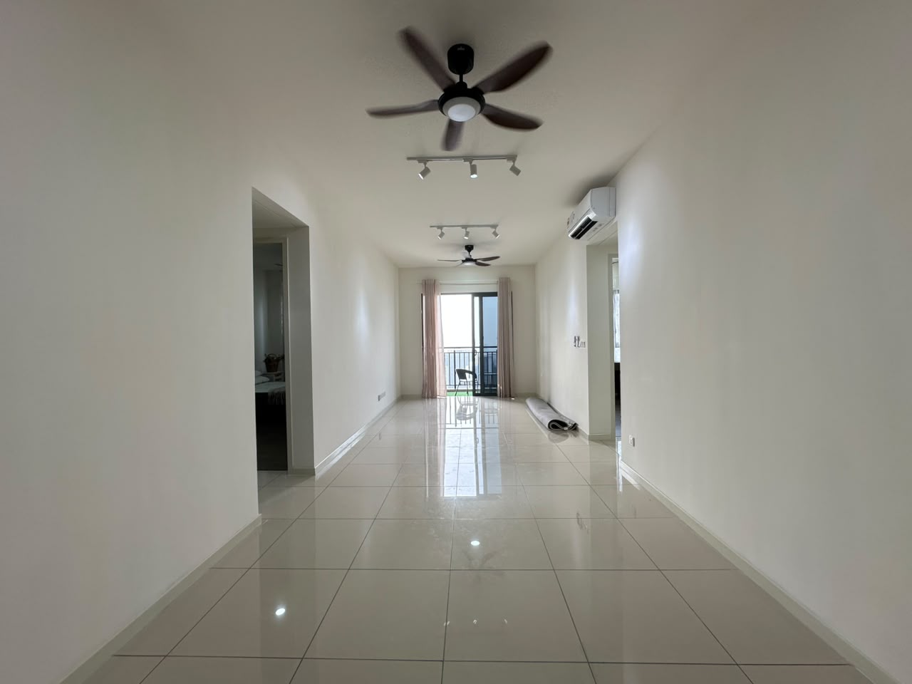 Sunway Artessa 4 Rooms Partly Furnished near Lrt