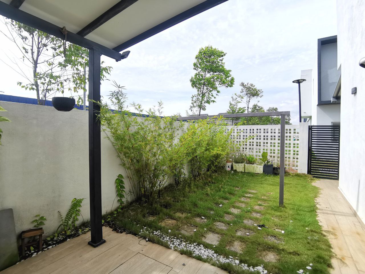 Casa Green EndLot Cybersouth For SALE - photo 7