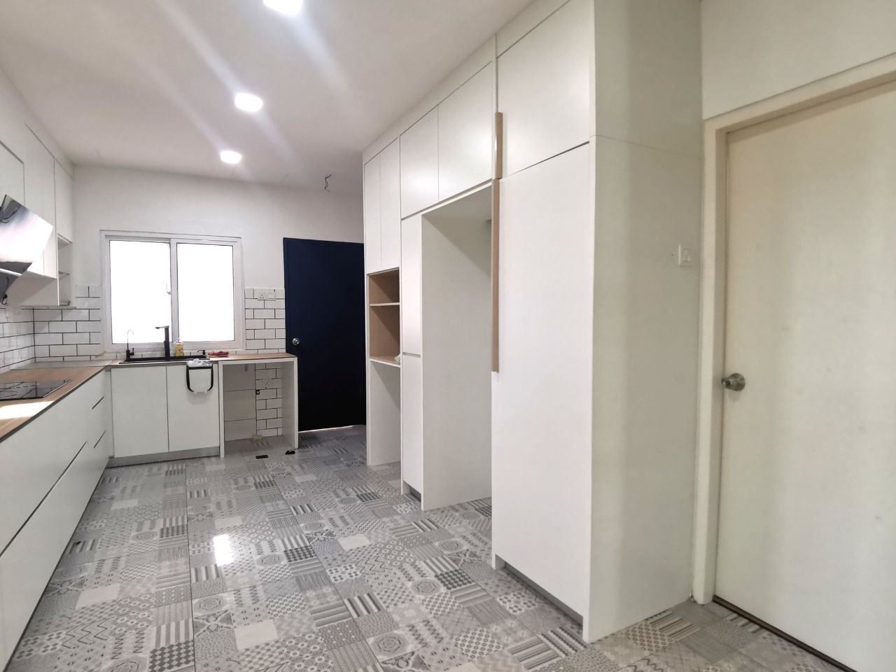 Casa Green EndLot Cybersouth For SALE - photo 12